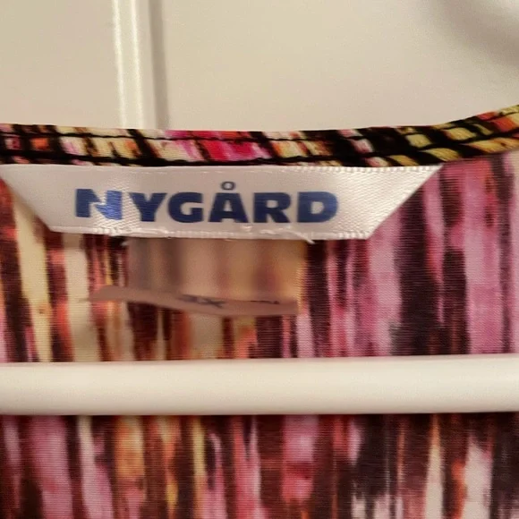 Multi coloured print tunic - Picture 3 of 5